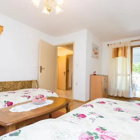 House In With Terrace, Air Conditioning, W-lan, Washing Machine * Labin (Istria)
