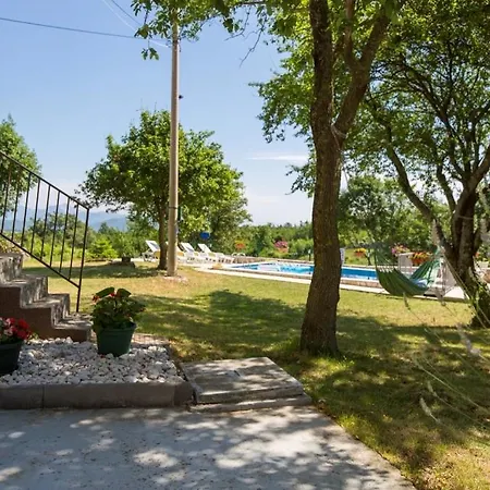 House In With Terrace, Air Conditioning, W-lan, Washing Machine Labin (Istria)